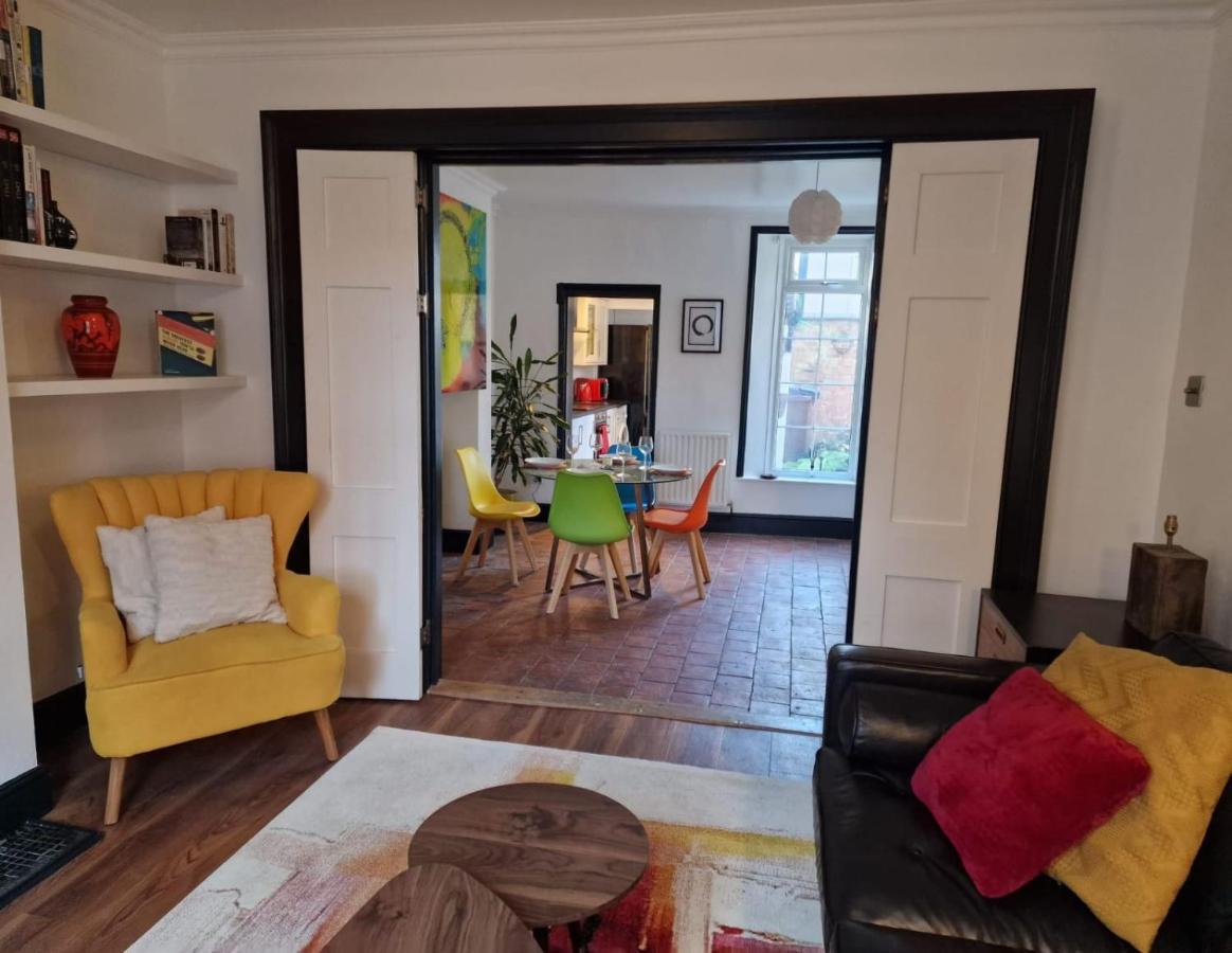 Апартаменты No.2 Boutique Art Townhouse  Линкольн Экстерьер фото